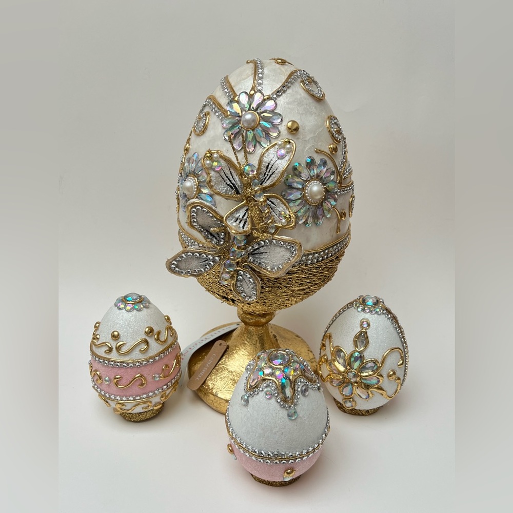 Whimsical Large Capiz Footed Easter Spring Egg (silver gold) - Mackenzie-Chil…
